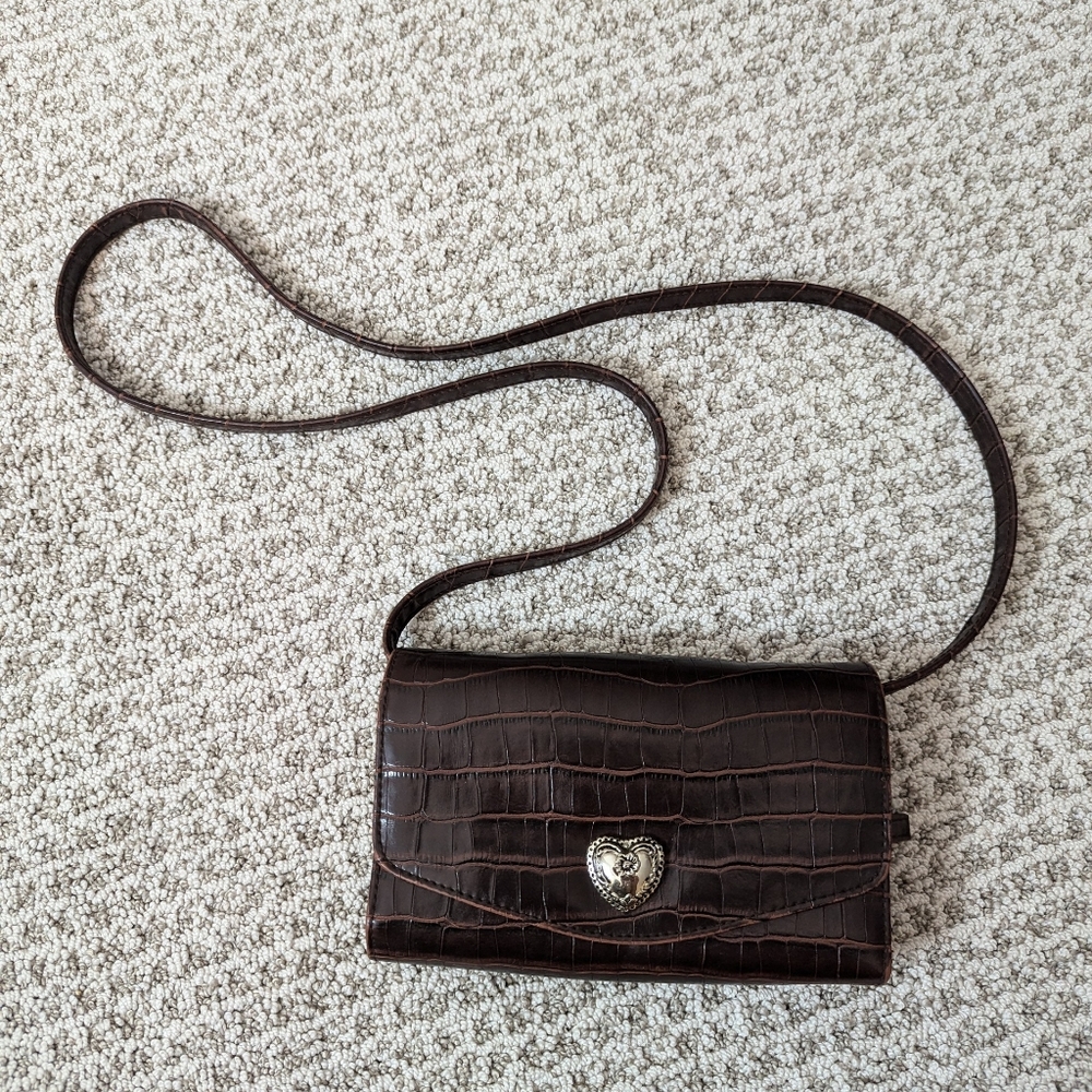 Ladies Croc-Embossed Crossbody Wallet